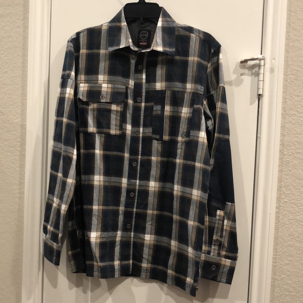 NWOT! ATG Wrangler plaid button up shirt with elbow patches - Picture 7 of 8